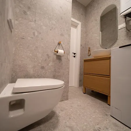 Coastal Serenity 扎达尔